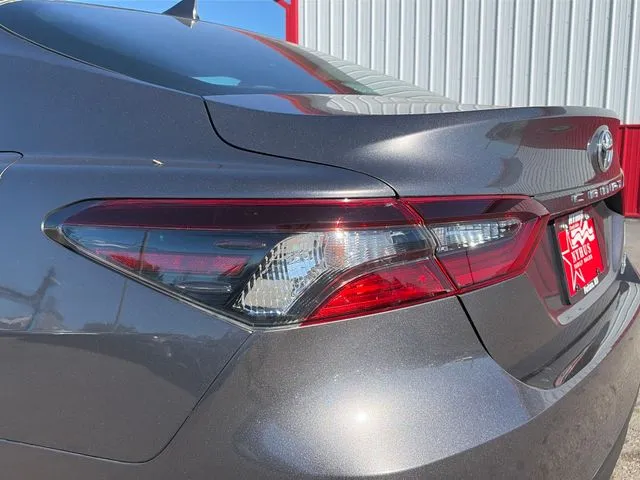Toyota Camry photo 19