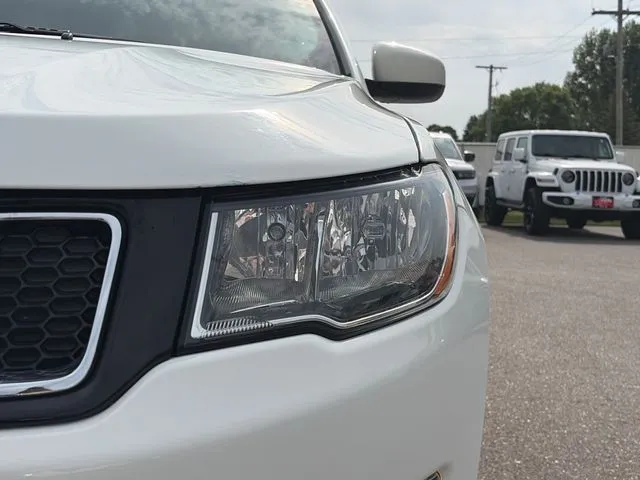 Jeep Compass photo 18