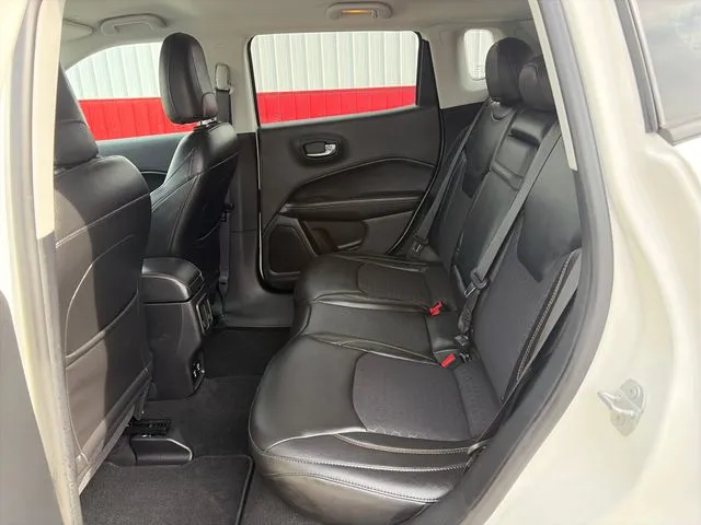 Jeep Compass photo 40