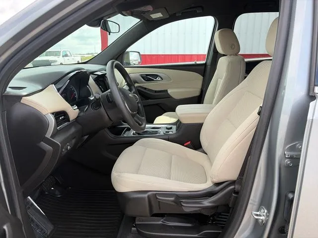 Chevrolet Traverse photo 22