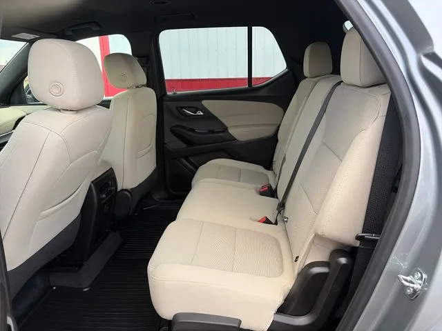 Chevrolet Traverse photo 38