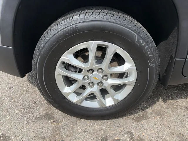 Chevrolet Traverse photo 16