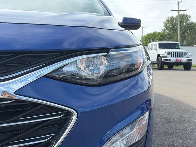 Chevrolet Malibu photo 18