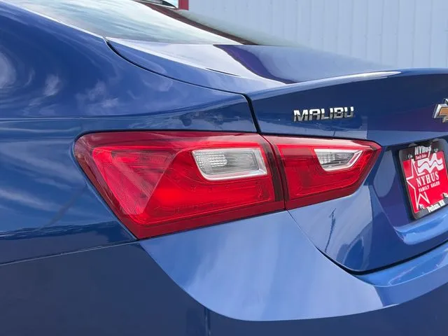 Chevrolet Malibu photo 20