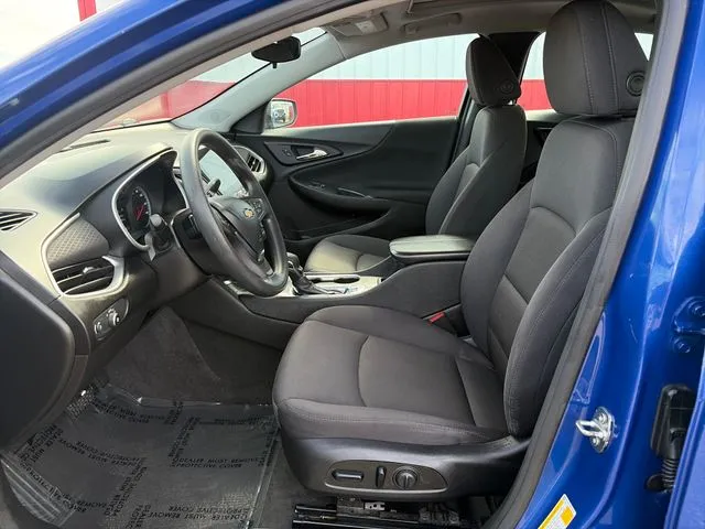 Chevrolet Malibu photo 22