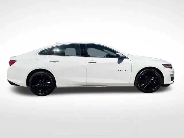 Chevrolet Malibu photo 9
