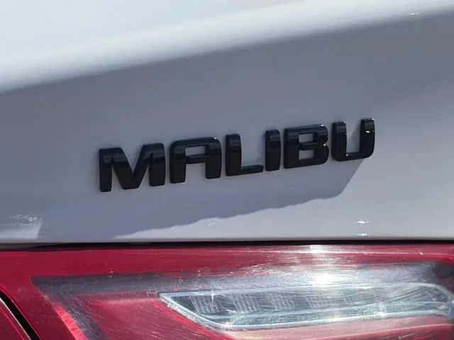 Chevrolet Malibu photo 21