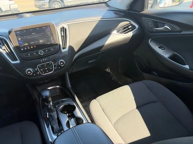 Chevrolet Malibu photo 33
