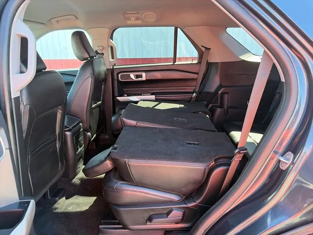 Ford Explorer photo 43