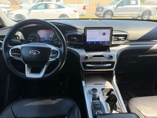 Ford Explorer photo 33