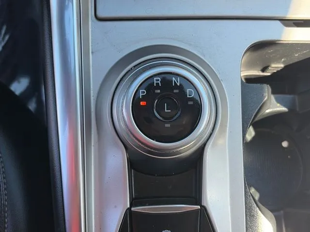 Ford Explorer photo 36