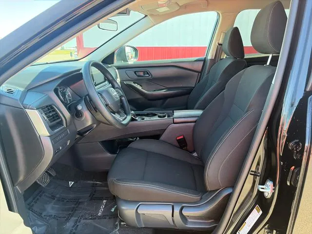 Nissan Rogue photo 21
