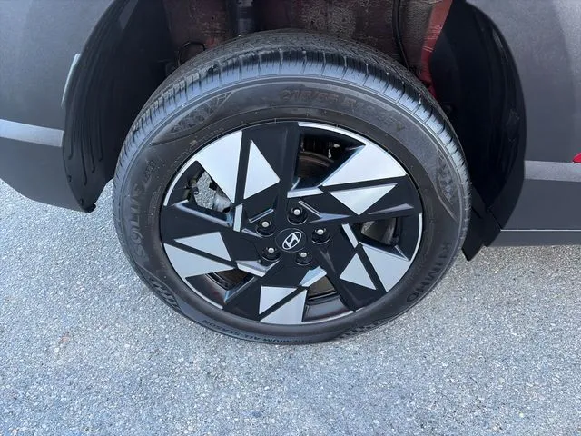 Hyundai Kona photo 16