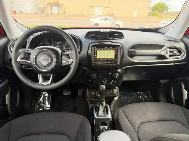 Jeep Renegade photo 31