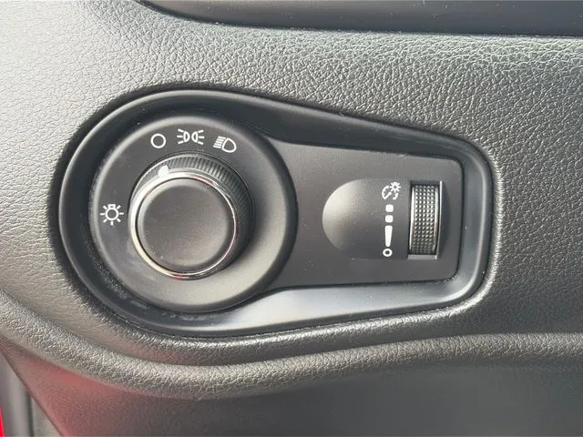 Jeep Renegade photo 54