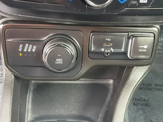 Jeep Renegade photo 53