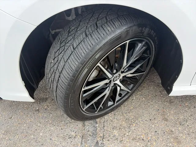 Toyota Camry photo 16