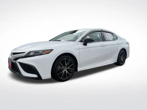 White 2023 Toyota Camry SE for sale in Perham, MN