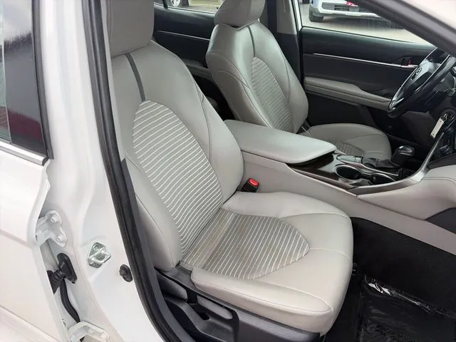 Toyota Camry photo 36