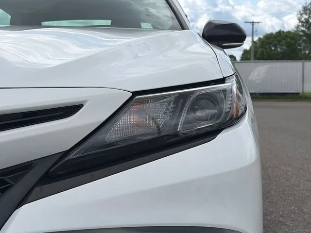 Toyota Camry photo 17