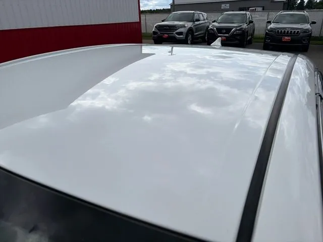 Toyota Camry photo 10