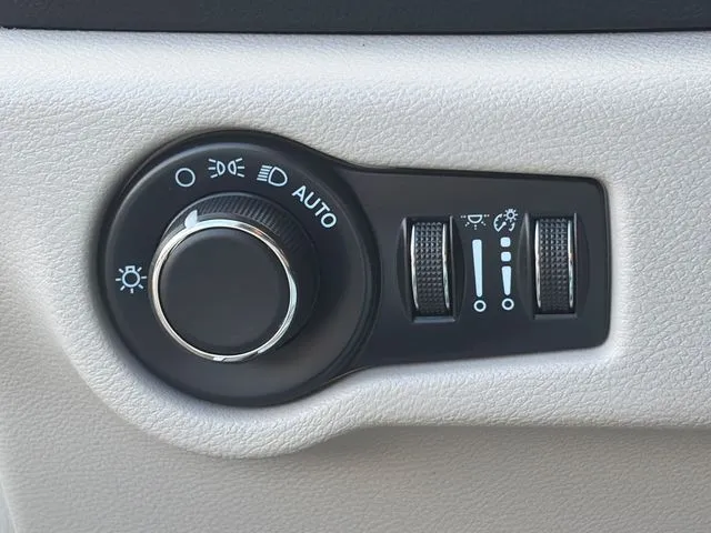 Chrysler Voyager photo 55