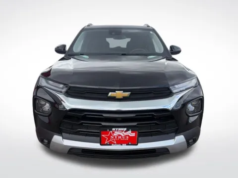 Photos of 2023 Chevrolet TrailBlazer LT for sale in Perham, MN at Nyhus Family Sales