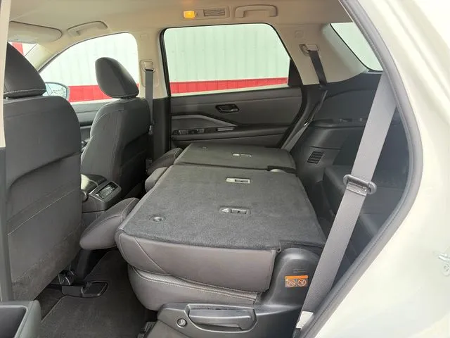 Nissan Pathfinder photo 42