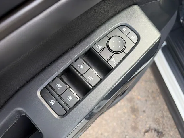 Nissan Pathfinder photo 26