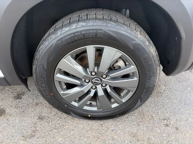 Nissan Pathfinder photo 15