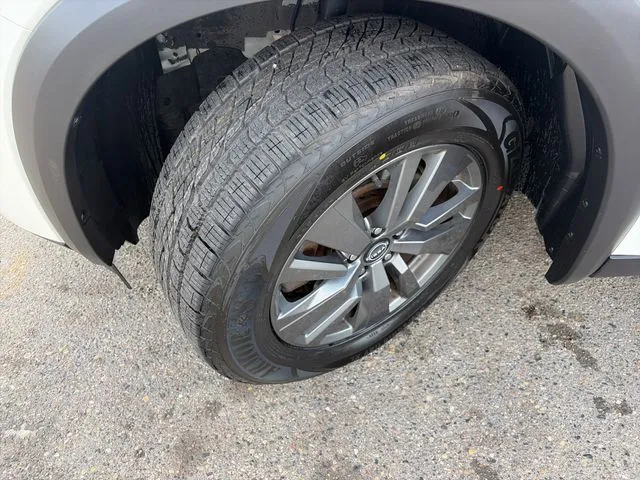 Nissan Pathfinder photo 17