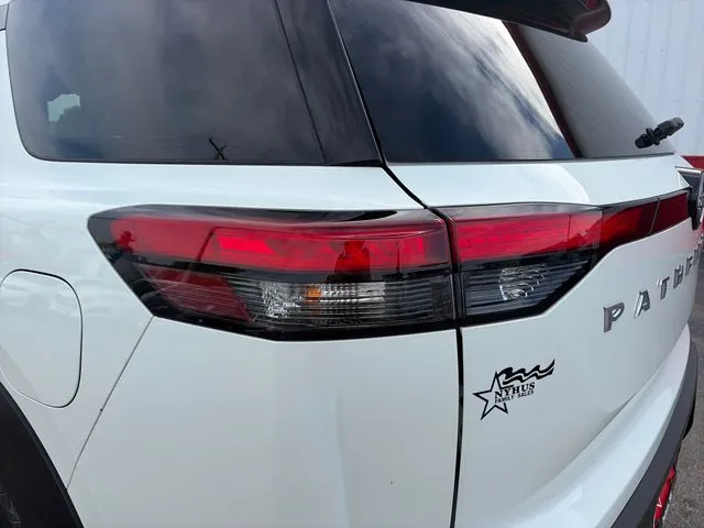 Nissan Pathfinder photo 20
