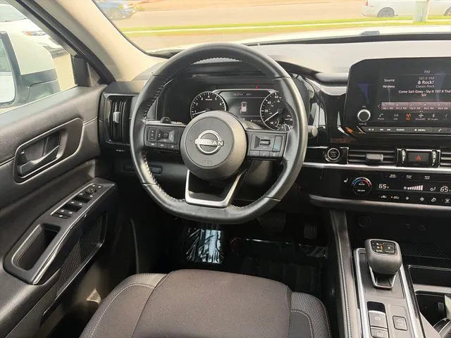Nissan Pathfinder photo 30