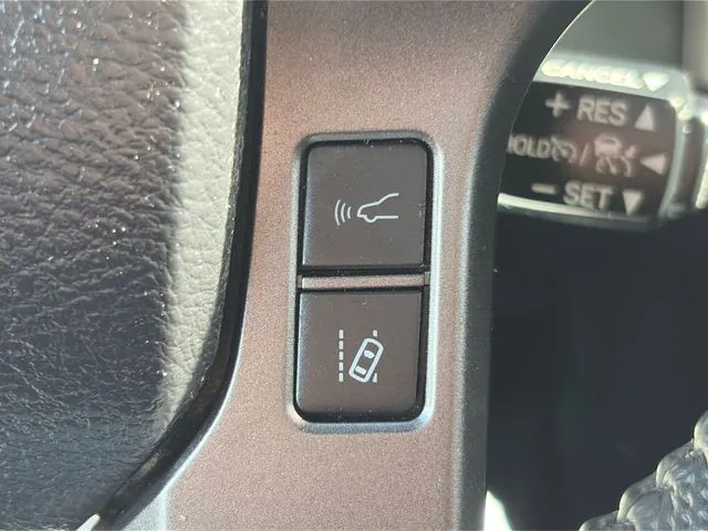 Toyota Tacoma photo 45