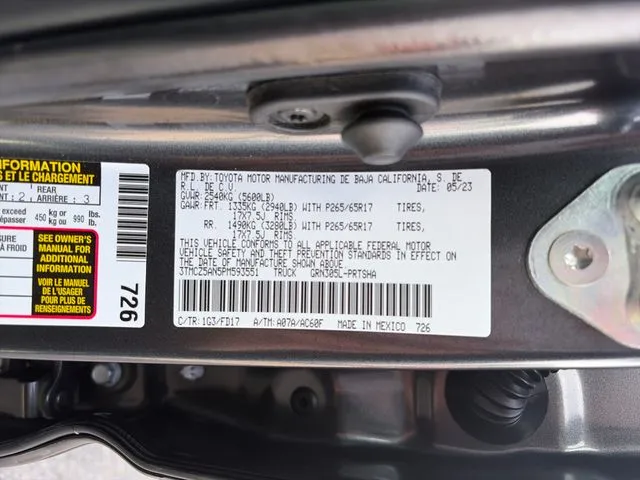 Toyota Tacoma photo 49