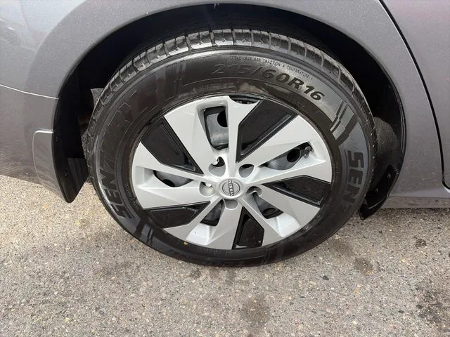 Nissan Altima photo 15