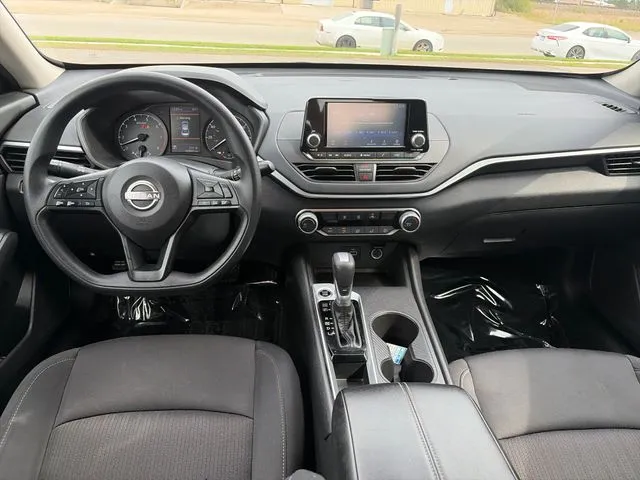 Nissan Altima photo 31
