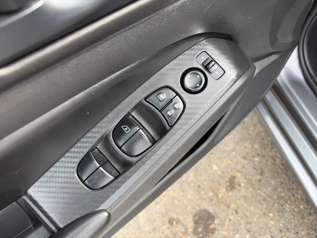 Nissan Altima photo 25