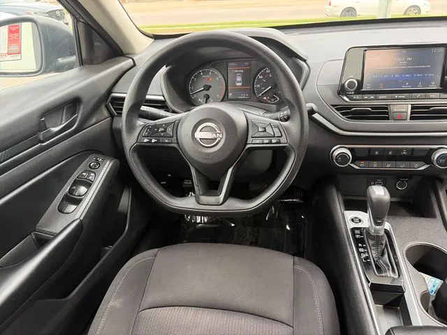 Nissan Altima photo 29