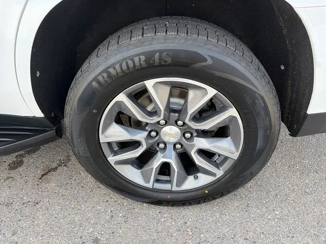 Chevrolet Tahoe photo 15