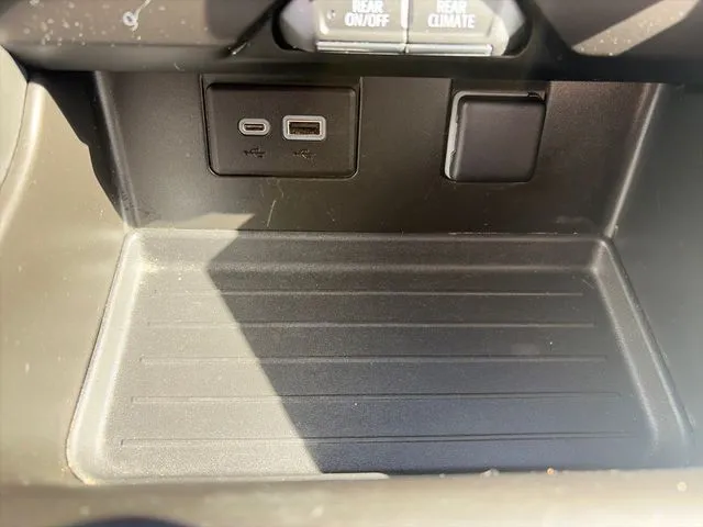 Chevrolet Tahoe photo 56