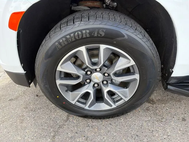 Chevrolet Tahoe photo 12