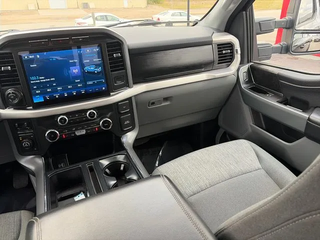 Ford F-150 photo 34
