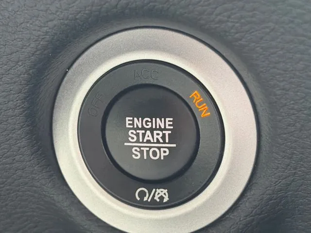 Chrysler Pacifica photo 53