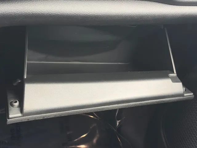 Chrysler Pacifica photo 37