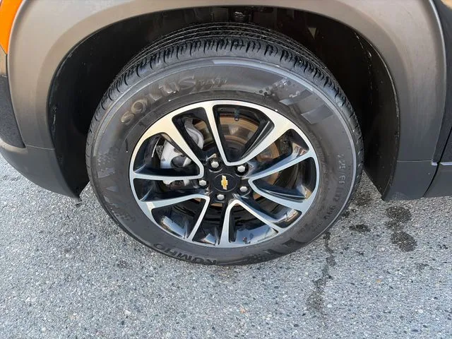 Chevrolet Trailblazer photo 11