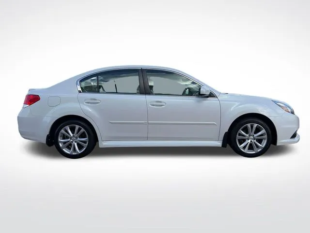 Subaru Legacy photo 8