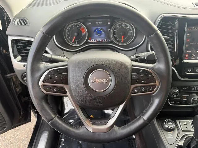 Jeep Cherokee photo 29