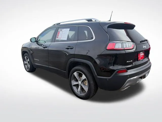 Jeep Cherokee photo 4
