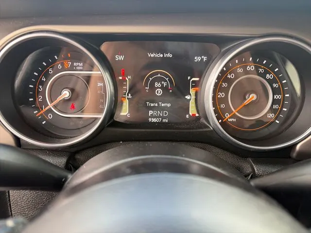 Jeep Wrangler photo 29